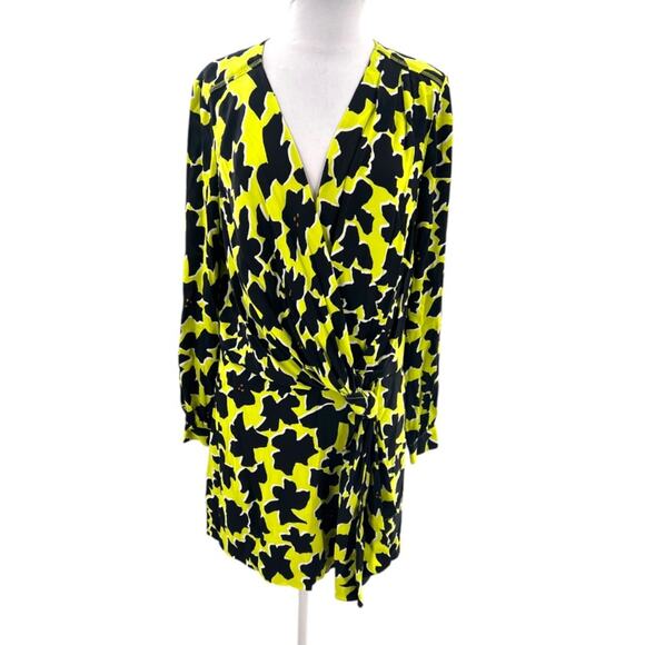 Diane von Furstenberg Dora Lily Silk Faux Wrap Dress Sz 8 - Picture 4 of 9
